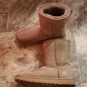 Ugg Boots! Like new!